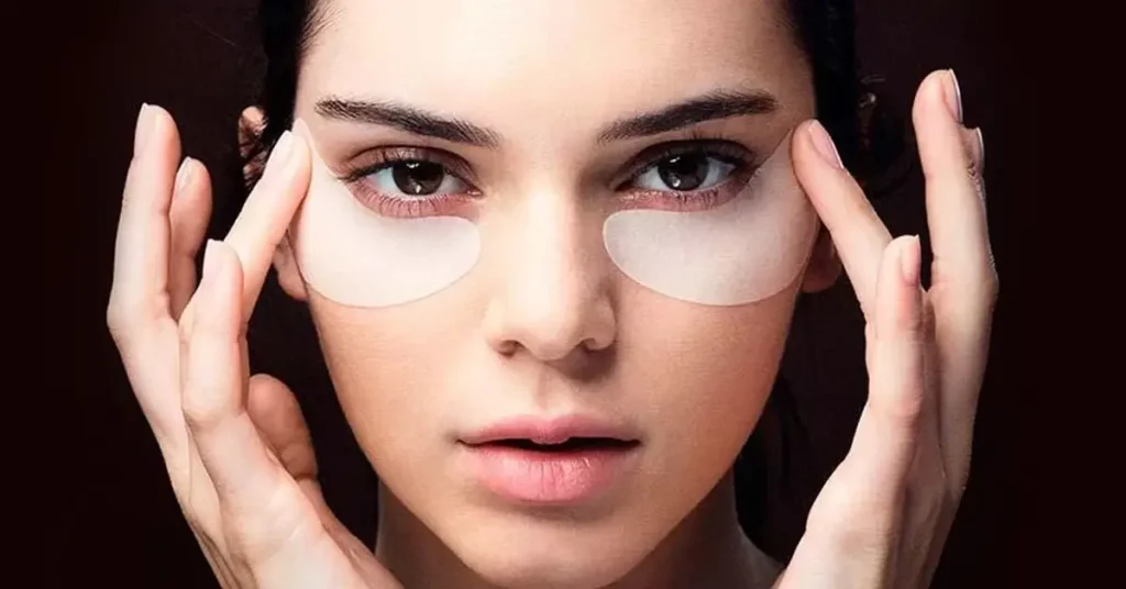درمان تیرگی زیر چشم با ماسک