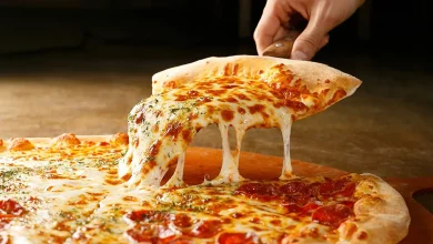 همه چیز در مورد پنیر پیتزا + فواید و مضرات