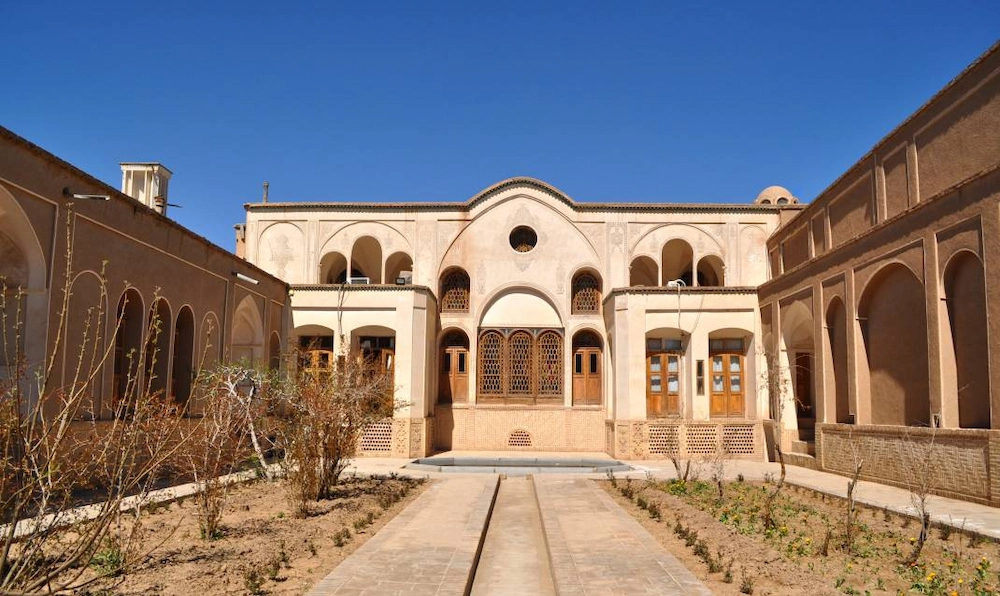 یکی از بهترین مقاصد ایران برای عکاسی خانه تاریخی در کاشان